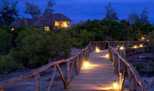 Saadani Safari Lodge Saadani Safari Lodge